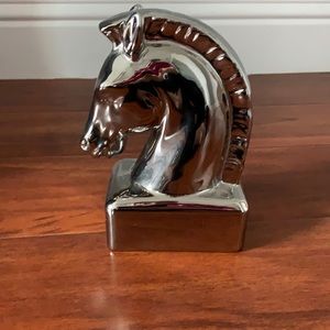 Horse head decor